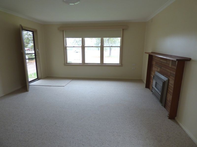 8A Kooringal Avenue, Griffith NSW 2680