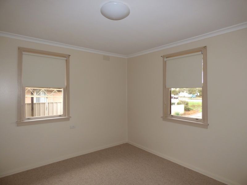 8A Kooringal Avenue, Griffith NSW 2680