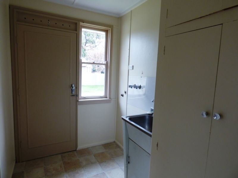 8A Kooringal Avenue, Griffith NSW 2680