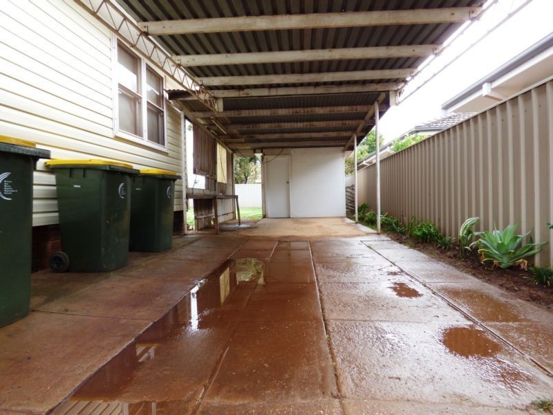 8A Kooringal Avenue, Griffith NSW 2680