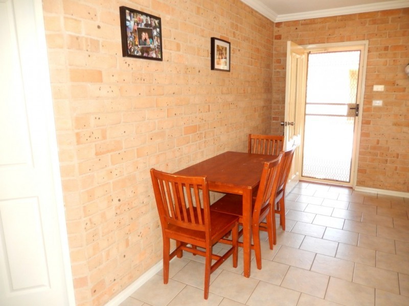 4/156-158 Merrigal Street, Griffith NSW 2680