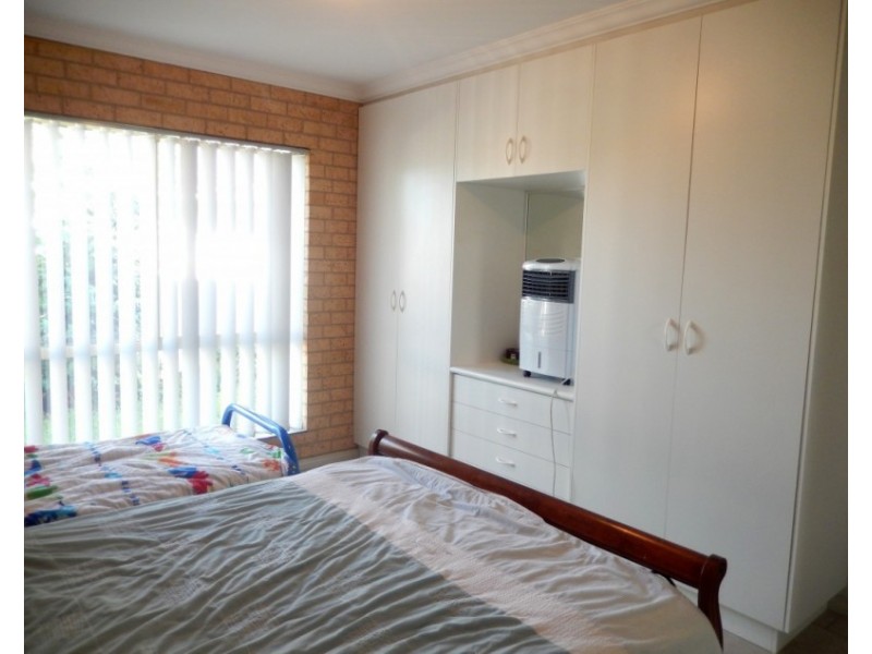 4/156-158 Merrigal Street, Griffith NSW 2680