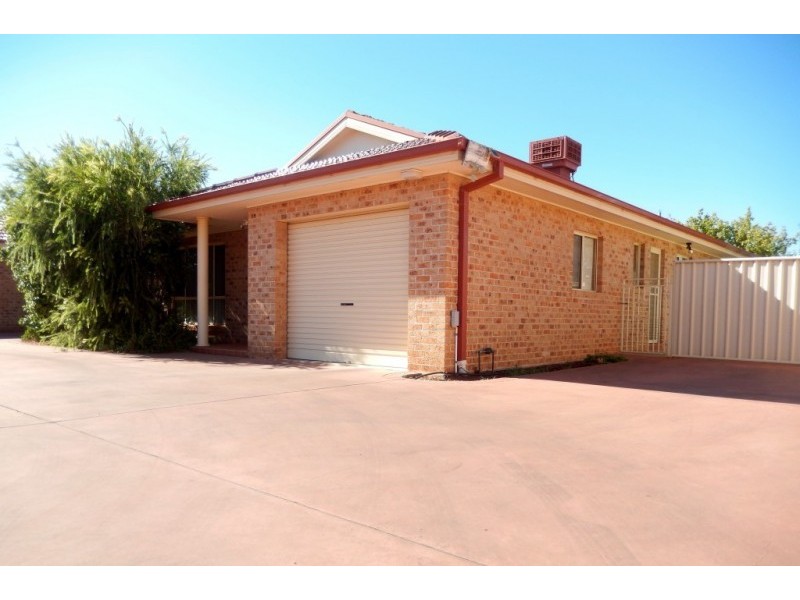 4/156-158 Merrigal Street, Griffith NSW 2680