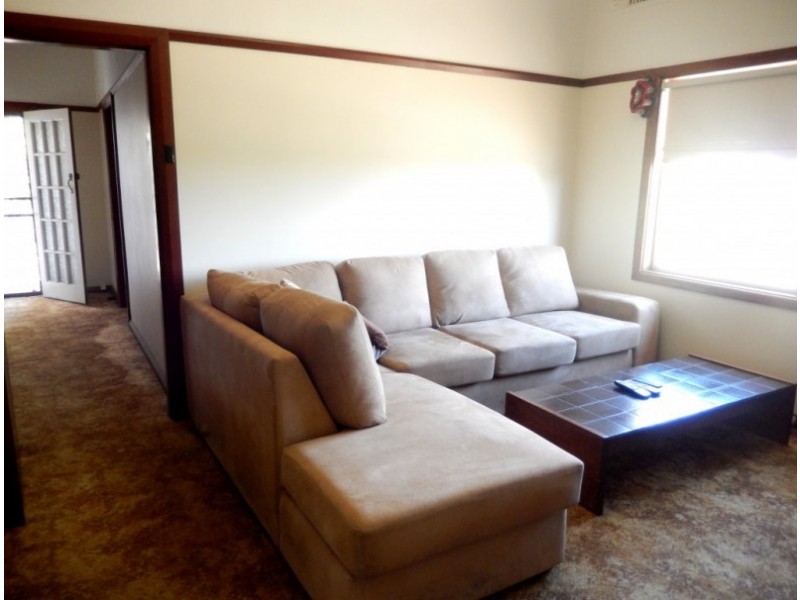 1 Noorilla Street, Griffith NSW 2680