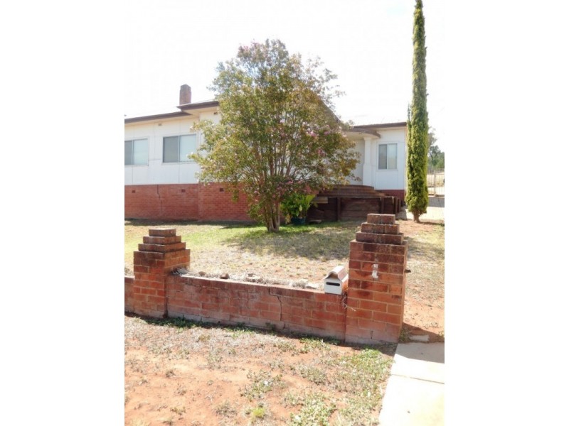 1 Noorilla Street, Griffith NSW 2680