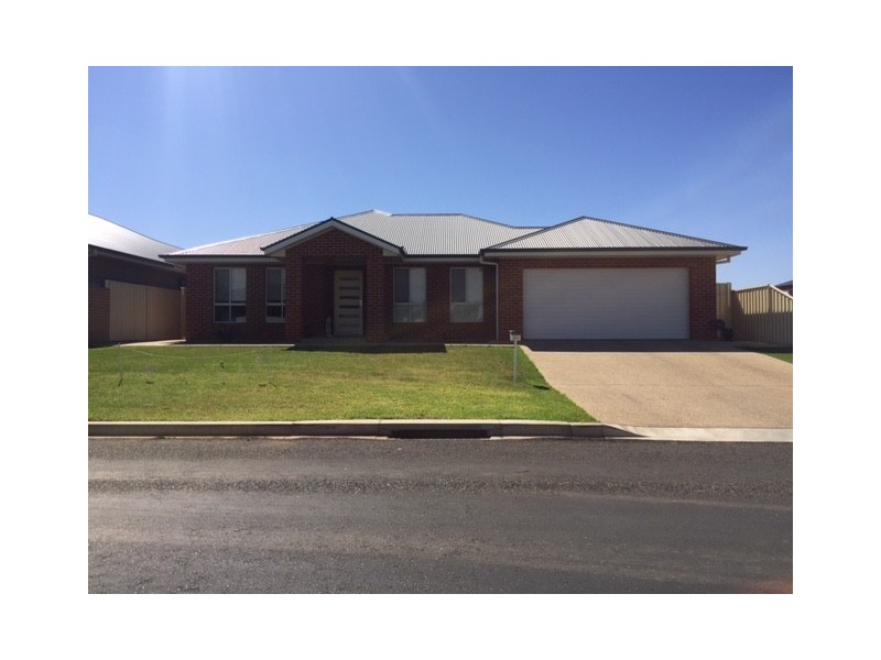 21 Franco Drive, Griffith NSW 2680