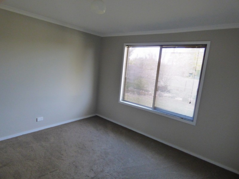 4 Johnson Place, Griffith NSW 2680