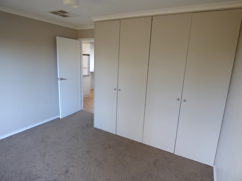 4 Johnson Place, Griffith NSW 2680