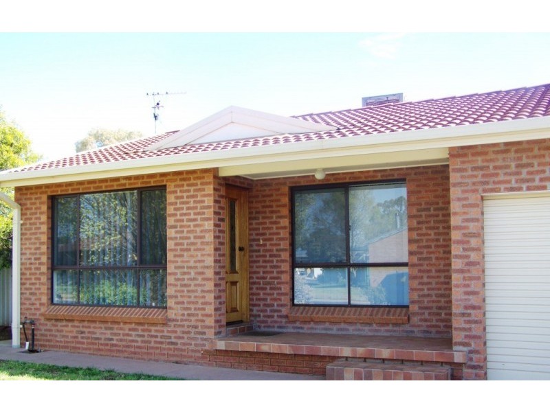 10A Garfitt Place, Griffith NSW 2680