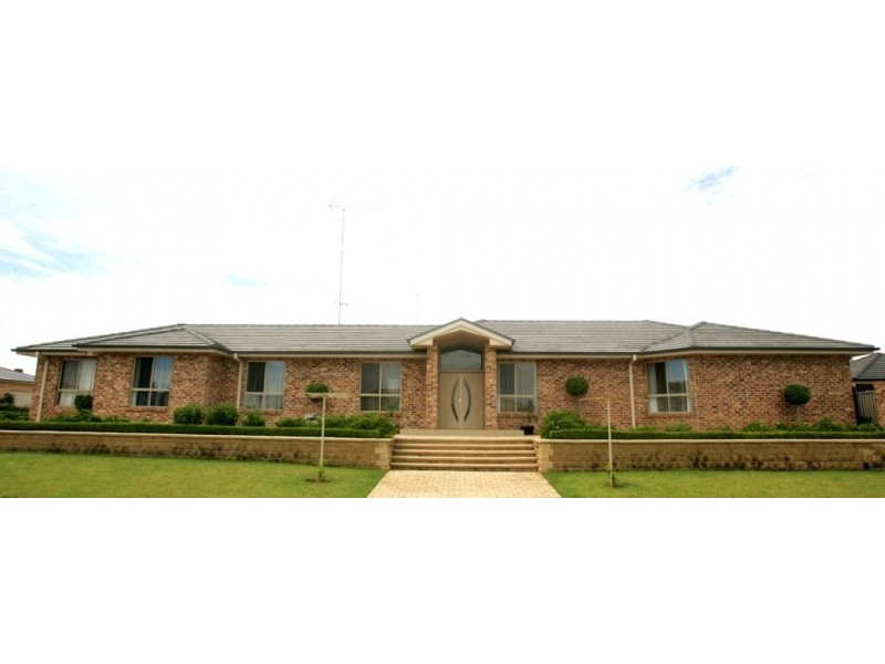 24 Brooks Street, Griffith NSW 2680