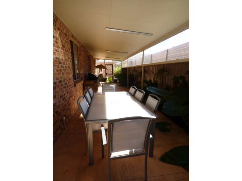 24 Brooks Street, Griffith NSW 2680