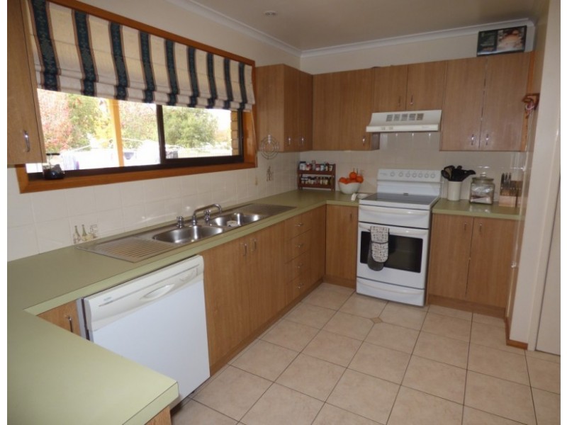 53 Holmes Crescent, Griffith NSW 2680