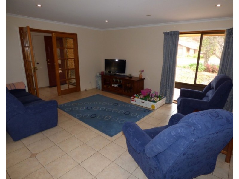 53 Holmes Crescent, Griffith NSW 2680