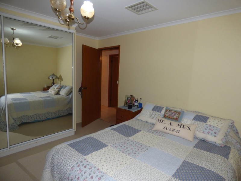 53 Holmes Crescent, Griffith NSW 2680