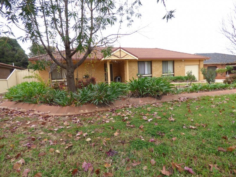53 Holmes Crescent, Griffith NSW 2680