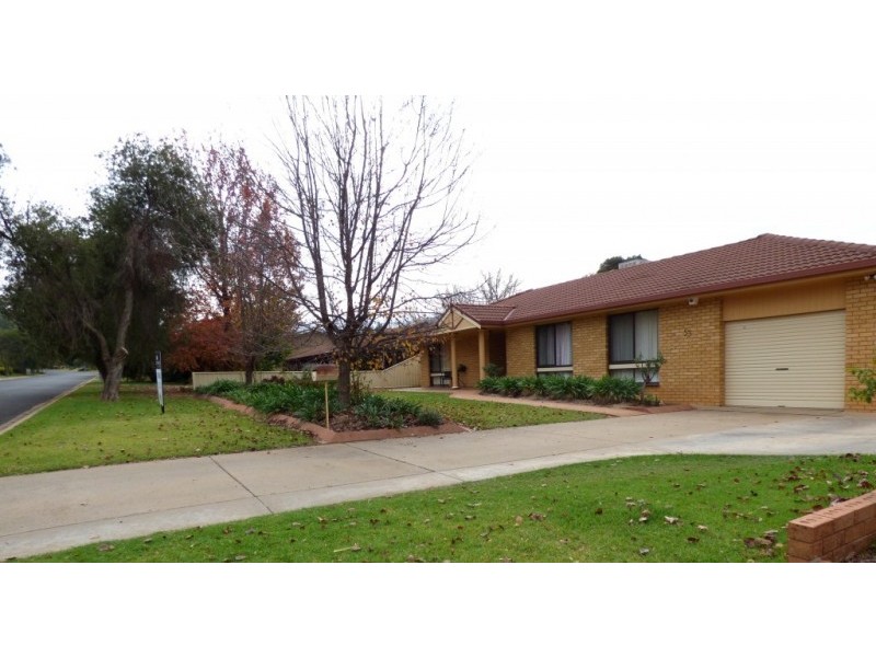 53 Holmes Crescent, Griffith NSW 2680