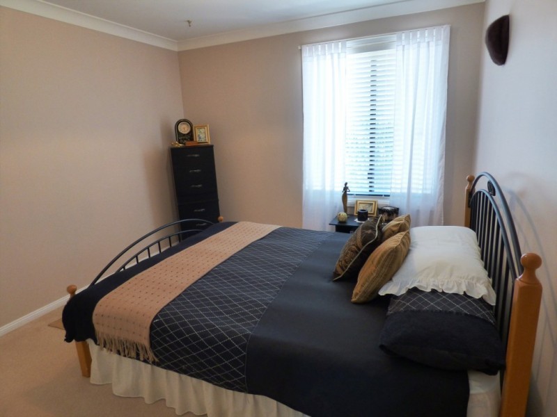 76 Lakes Road, Griffith NSW 2680
