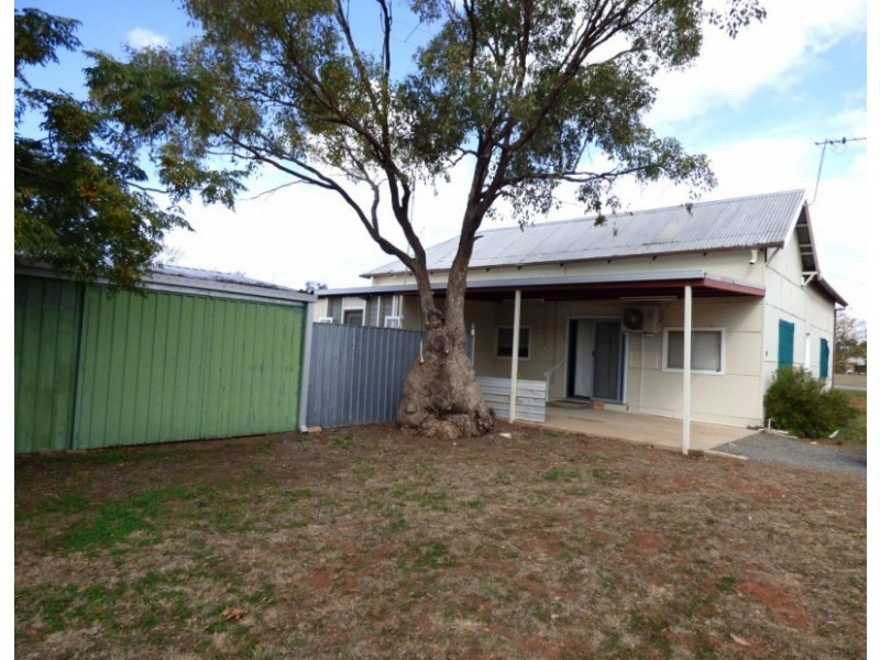 31 Bendee Street, Barellan NSW 2665