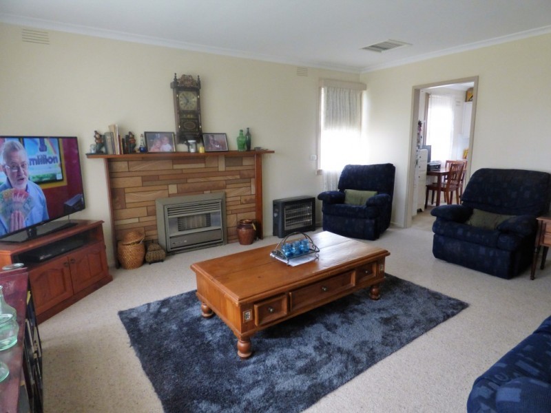 8A Kooringal Avenue, Griffith NSW 2680