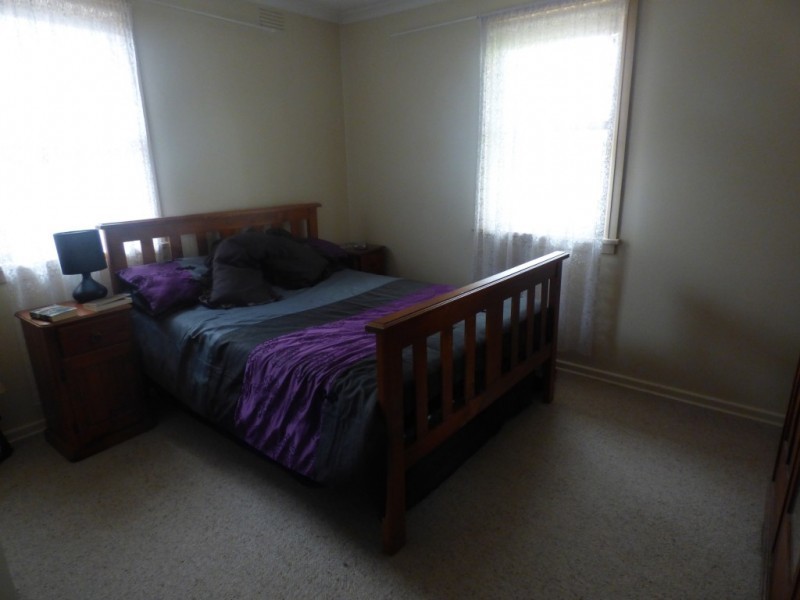 8A Kooringal Avenue, Griffith NSW 2680