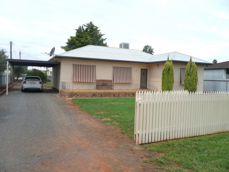 21 Stanbridge Street, Yenda NSW 2681