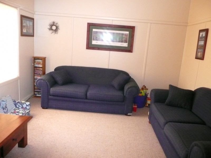 21 Stanbridge Street, Yenda NSW 2681