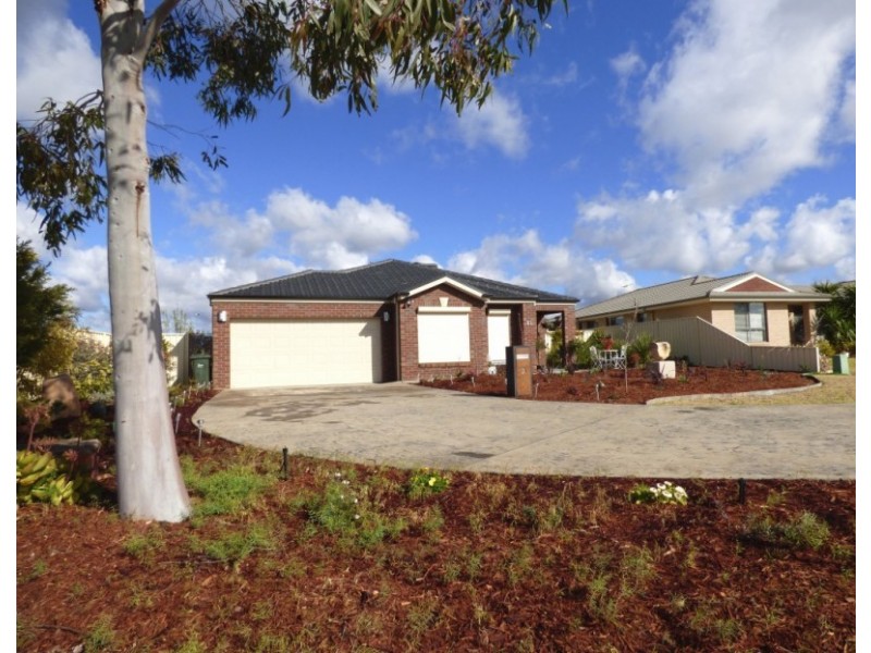 52 Calabria Road, Griffith NSW 2680