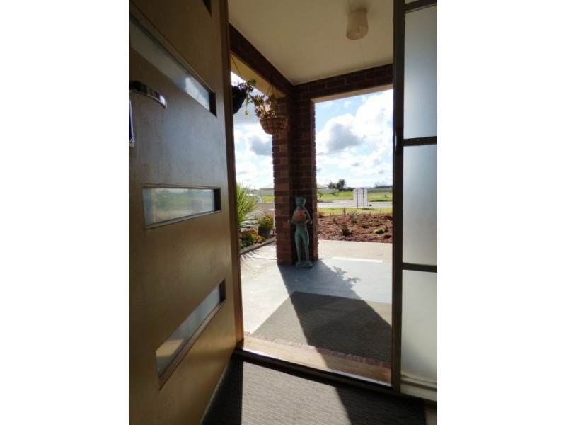 52 Calabria Road, Griffith NSW 2680