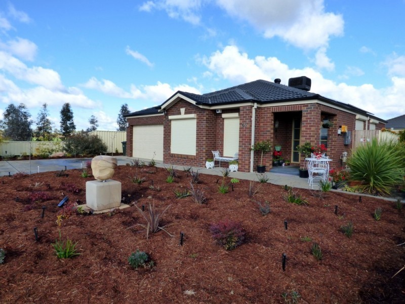 52 Calabria Road, Griffith NSW 2680