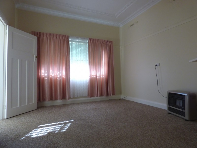 22 Carrathool Street, Griffith NSW 2680