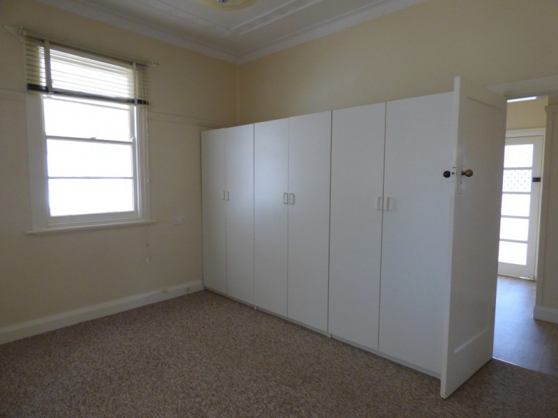 22 Carrathool Street, Griffith NSW 2680