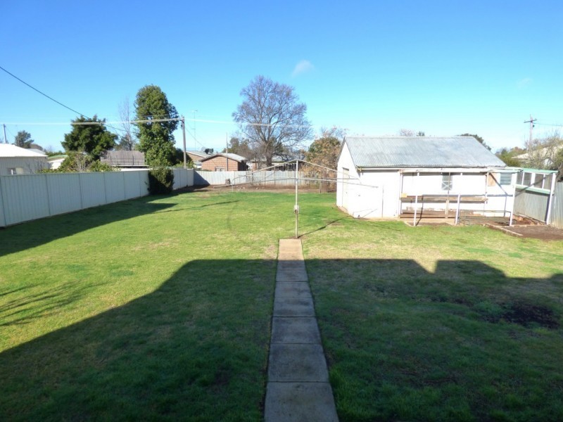 22 Carrathool Street, Griffith NSW 2680