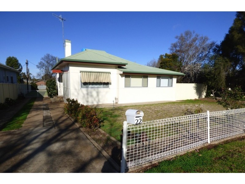 22 Carrathool Street, Griffith NSW 2680