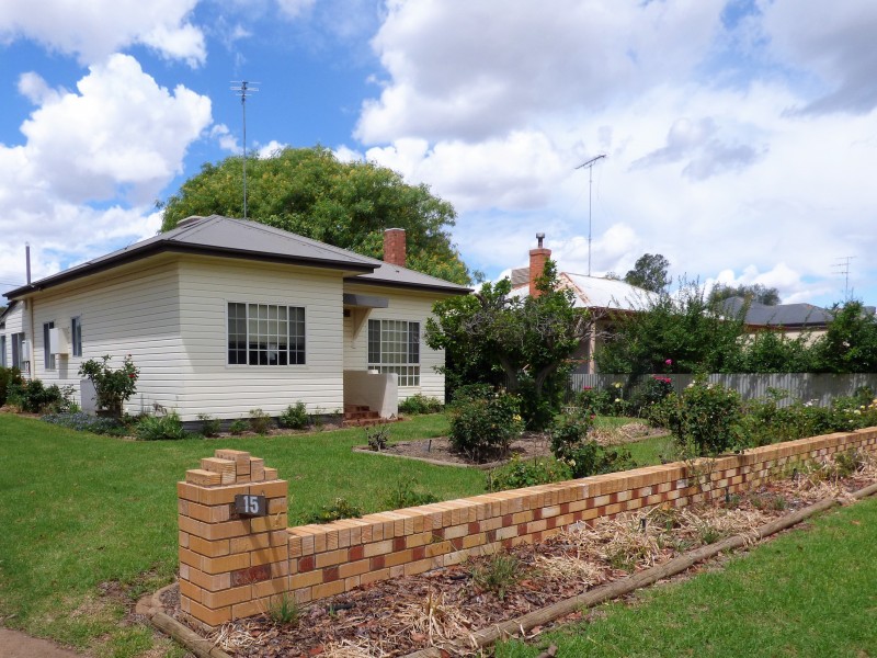 15 Bringagee Street, Griffith NSW 2680
