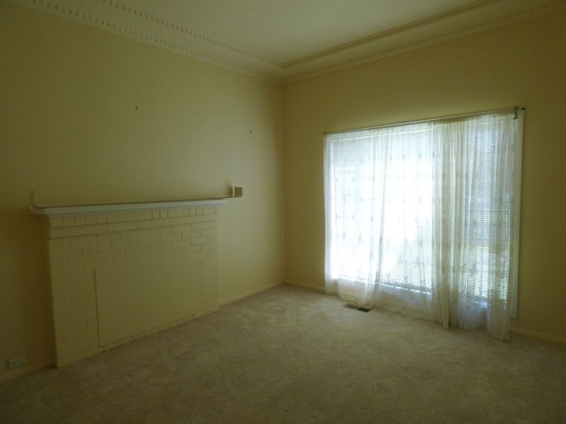 15 Bringagee Street, Griffith NSW 2680