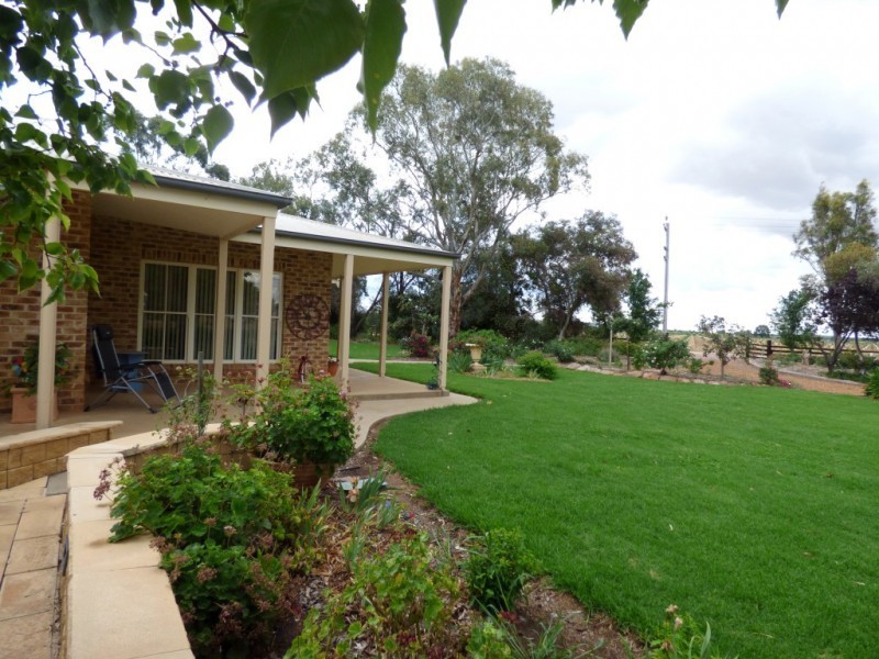 2675 Low Road & 258 Savage Road, Yoogali NSW 2680