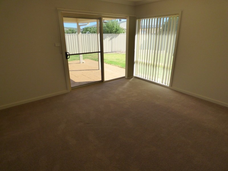 6 Tucker Street, Griffith NSW 2680