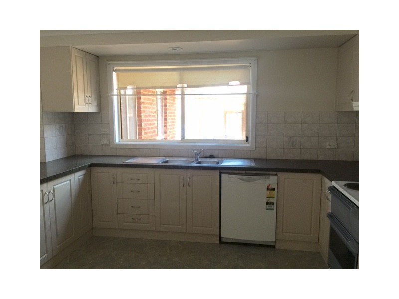 5 Robertson Street, Griffith NSW 2680