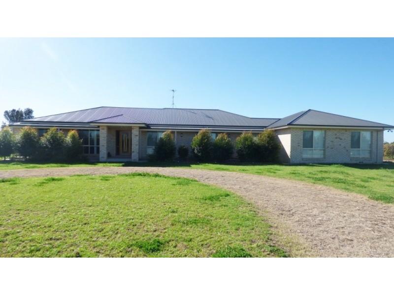 1133 Stokes Road, Hanwood NSW 2680