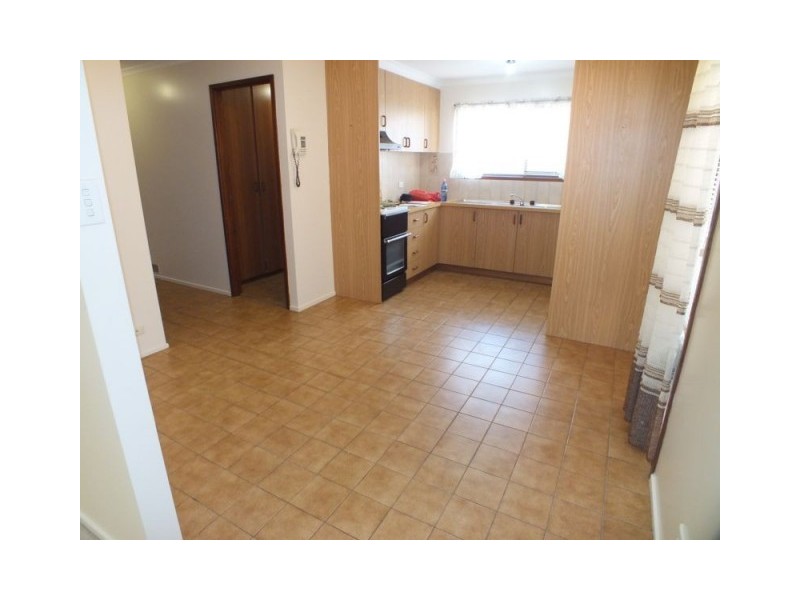 1/47-51 Clifton Boulevarde, Griffith NSW 2680