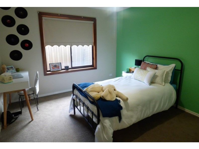 11 Burley Street, Griffith NSW 2680