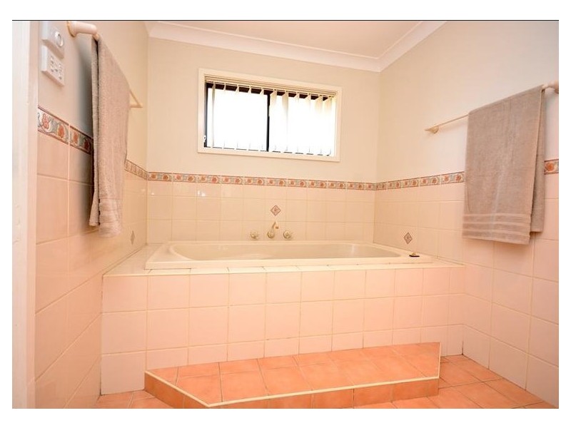 24 Burley Street, Griffith NSW 2680