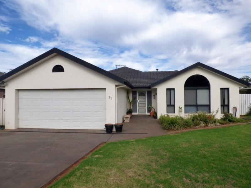 51 Nelson Drive, Griffith NSW 2680