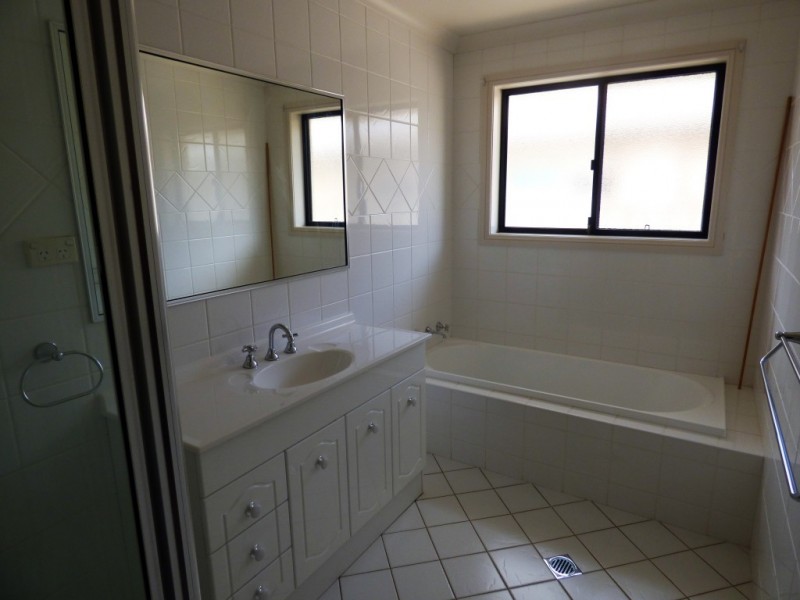 51 Nelson Drive, Griffith NSW 2680