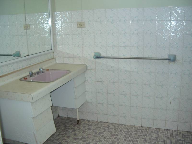 2/402 Banna Lane, Griffith NSW 2680