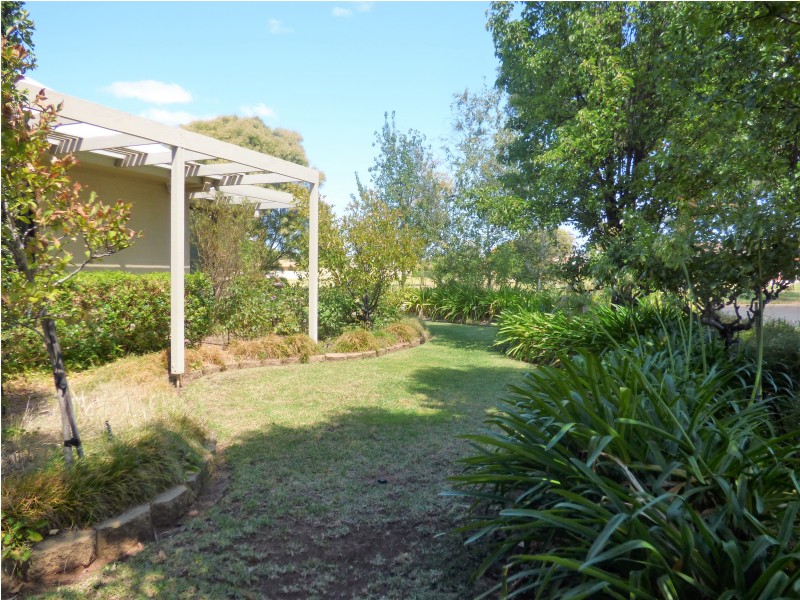 10 Bugno Crescent, Griffith NSW 2680