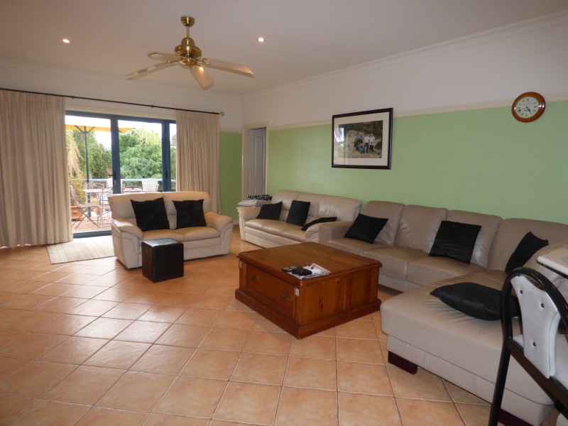 248 Ross Road, Griffith NSW 2680