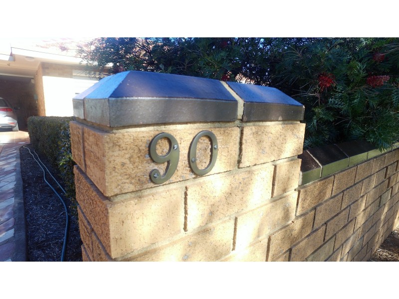 90 Noorilla Street, Griffith NSW 2680