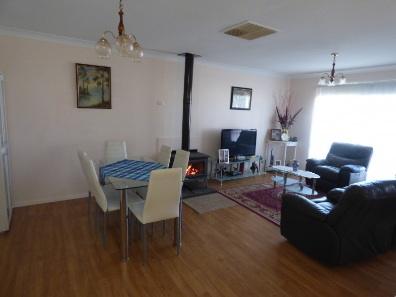 9 Brunell Street, Whitton NSW 2705