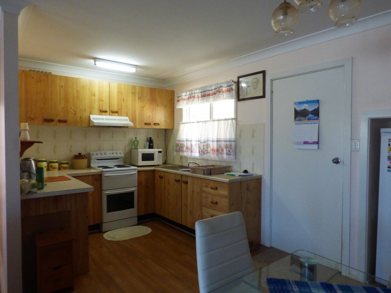 9 Brunell Street, Whitton NSW 2705